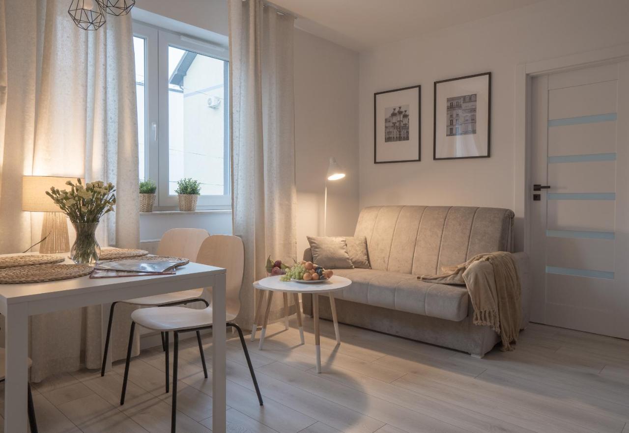 Apartament Clever 1 Kamienica Grochow 바르샤바 외부 사진